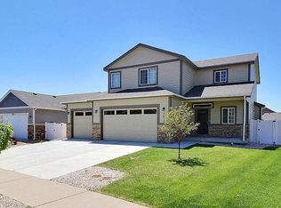 5808 Pinot St, Evans, CO 80634