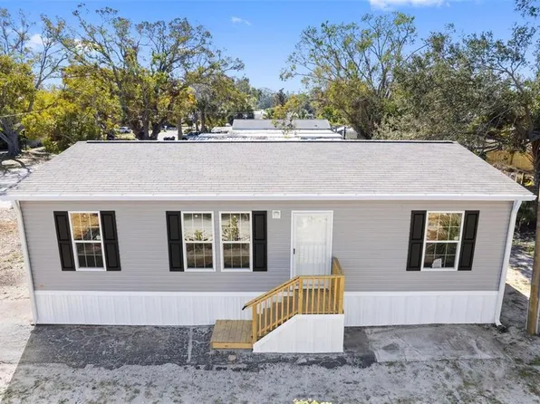 5234 Yellow Pine St N, Saint Petersburg, FL 33709