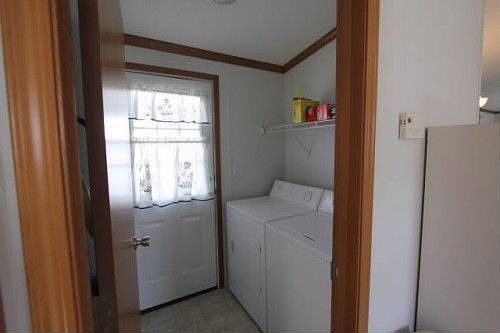 5th image of 718 Lilly Pond Dr