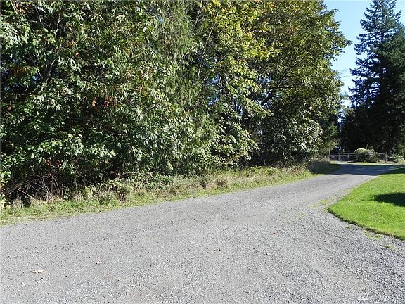 2nd image of 19609 166th St E
