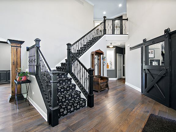 4th image of 24905 Chalk Hill Ct