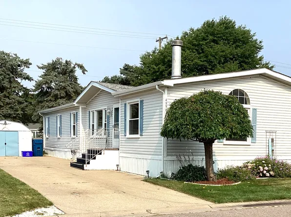 49963 Fox Trl #187, Utica, MI 48315