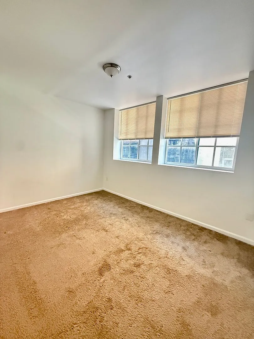 11 E. Saratoga LLC — Photo 3