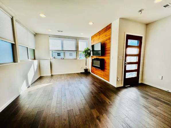1541 Valentine Pl S, Seattle, WA 98144
