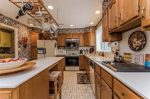 4th image of this home