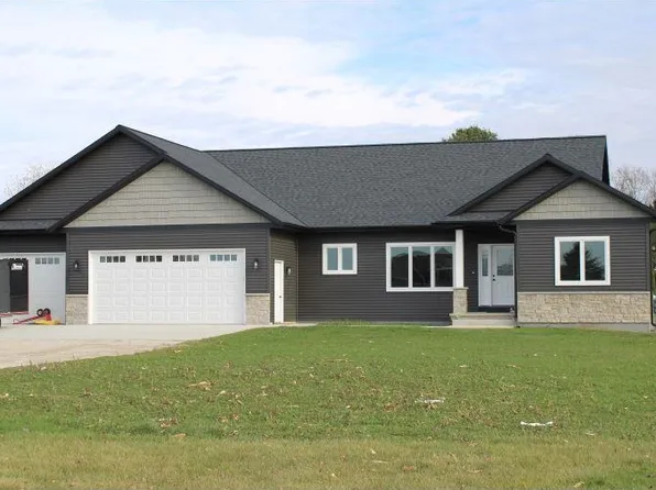 N5825 Aidan Ct, Rosendale, WI 54974