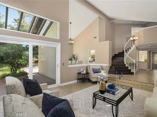 748 Lynnmere Dr, Thousand Oaks, CA 91360