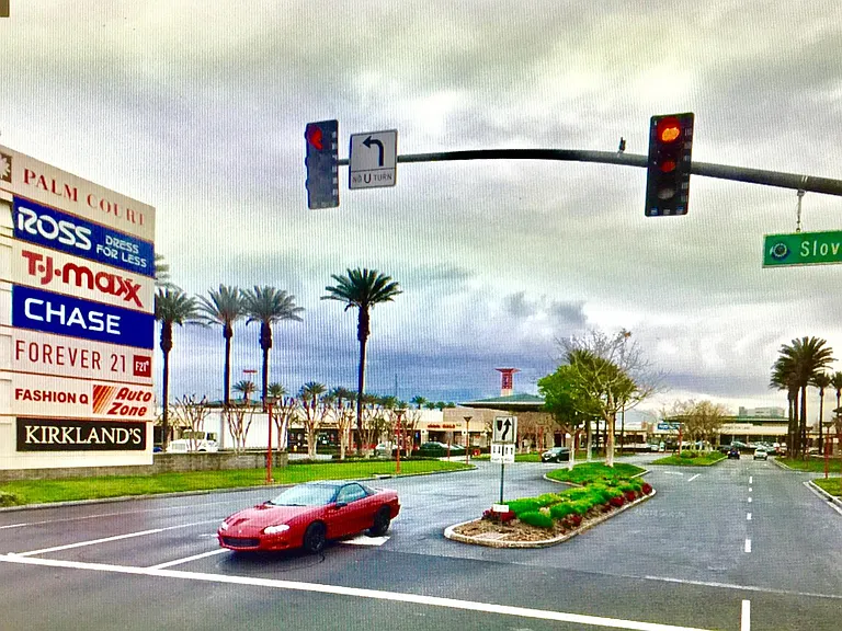 Merrill Ave — Photo 11