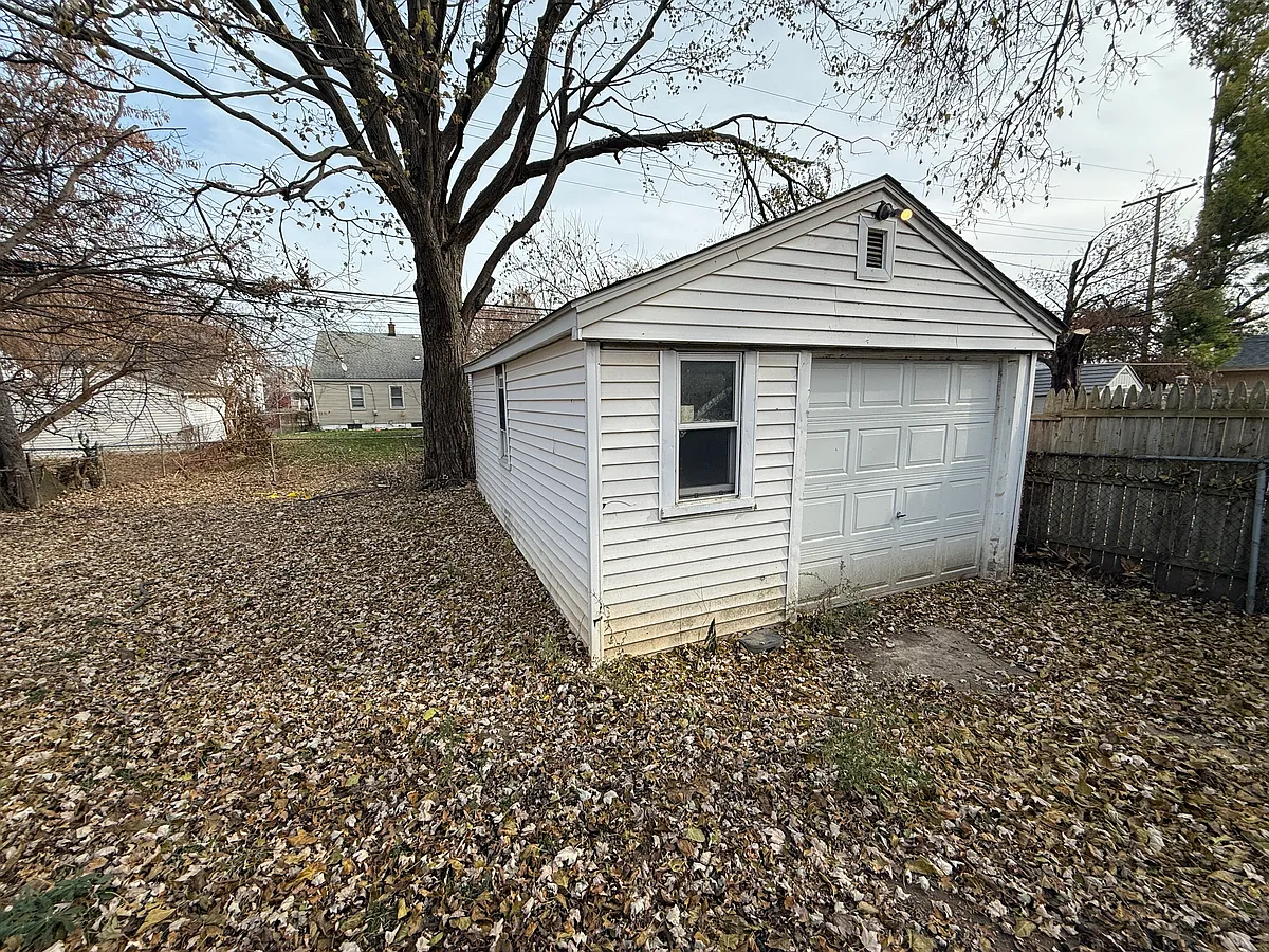 Building Photo - 22788 Rosalind Ave
