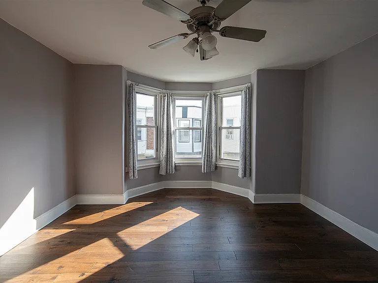 1227 S Greylock St — Photo 3