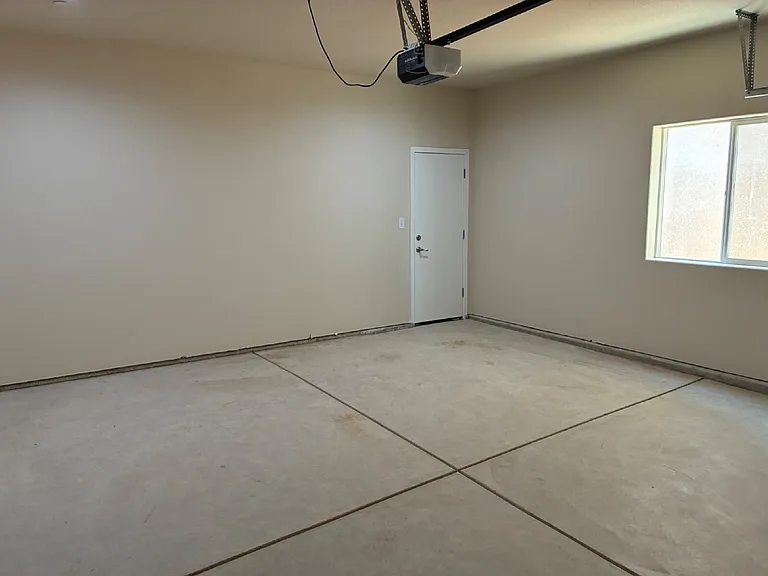 3621 Venice Ave — Photo 45