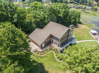 202 Enfield Ct, Brooklyn, MI 49230