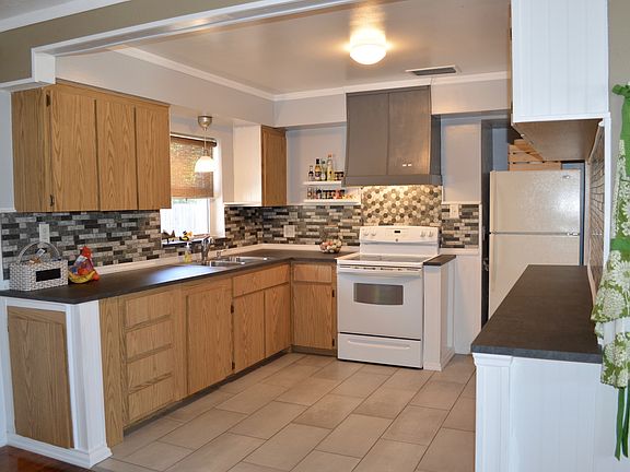 4th image of 5167 35th Ave N
