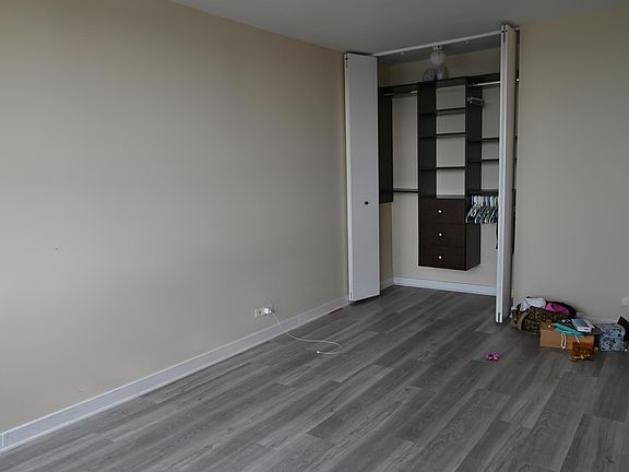 3rd image of 655 W Irving Park Rd APT 5212