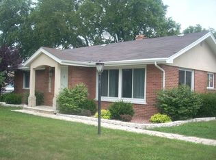 9329 S 77th Ct, Hickory Hills, IL 60457