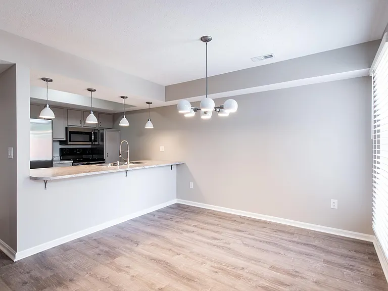 128 S Lorraine St #503 — Photo 8