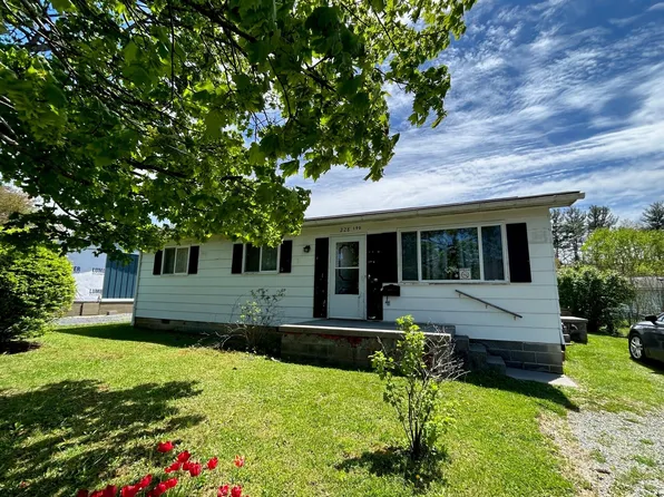 190 Neely St, White Sulphur Springs, WV 24986