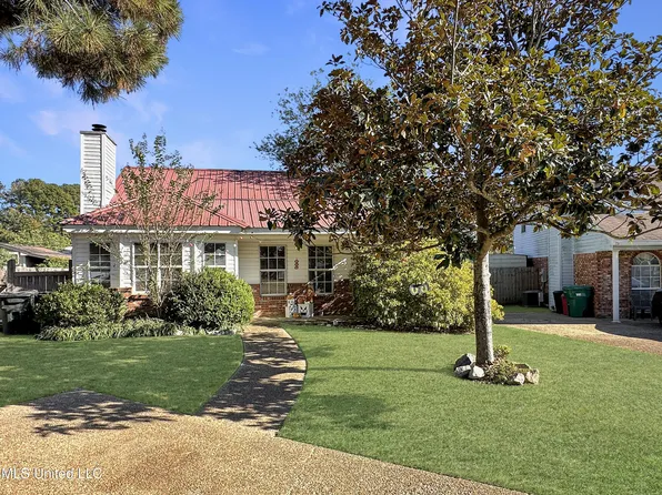 2040 Fox Cv E, Byram, MS 39272