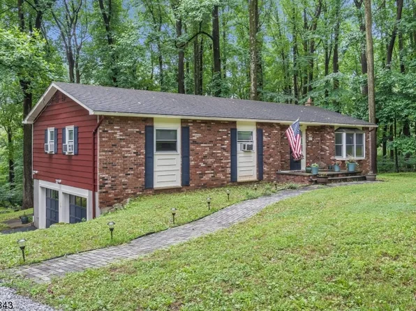 447 Bellwood Ave, Bethlehem Twp., NJ 08802