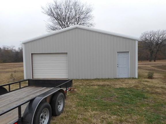 3rd image of 136 County Road 3646