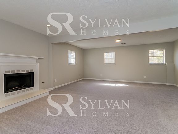 3rd image of 3856 Radcliffe Blvd