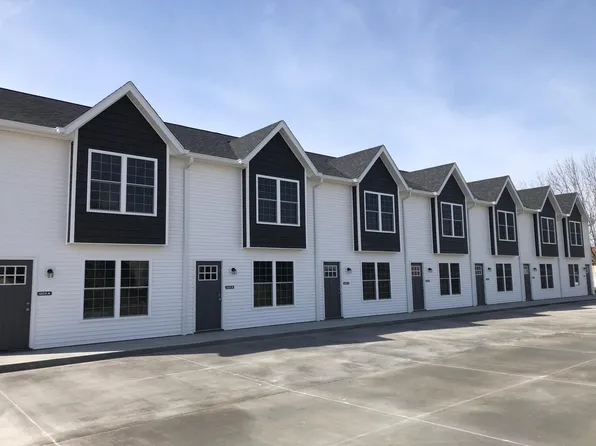 1203 Remington Park Dr, Batesville, IN 47006