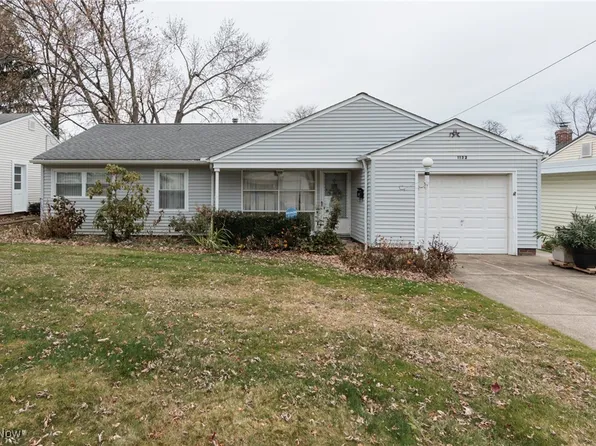 1132 Ranchland Dr, Mayfield Heights, OH 44124