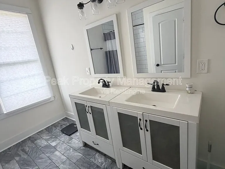 2311 Lamb Ave — Photo 8