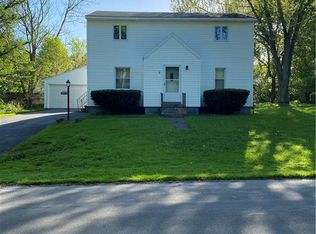 15 Morris Cir, New Hartford, NY 13413