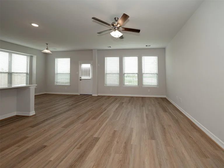 8231 Red Shinner Way — Photo 27