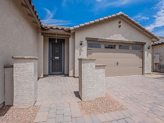 4th image of 3926 E Constitution Dr