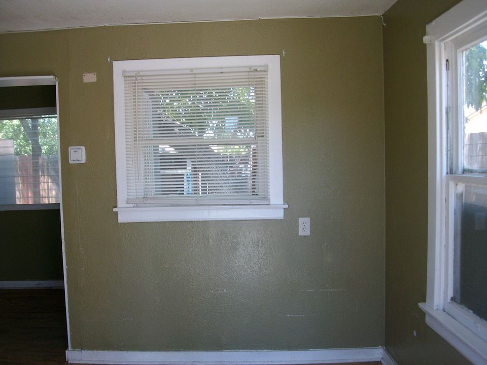 2nd image of 789 N Palm Ave APT 4