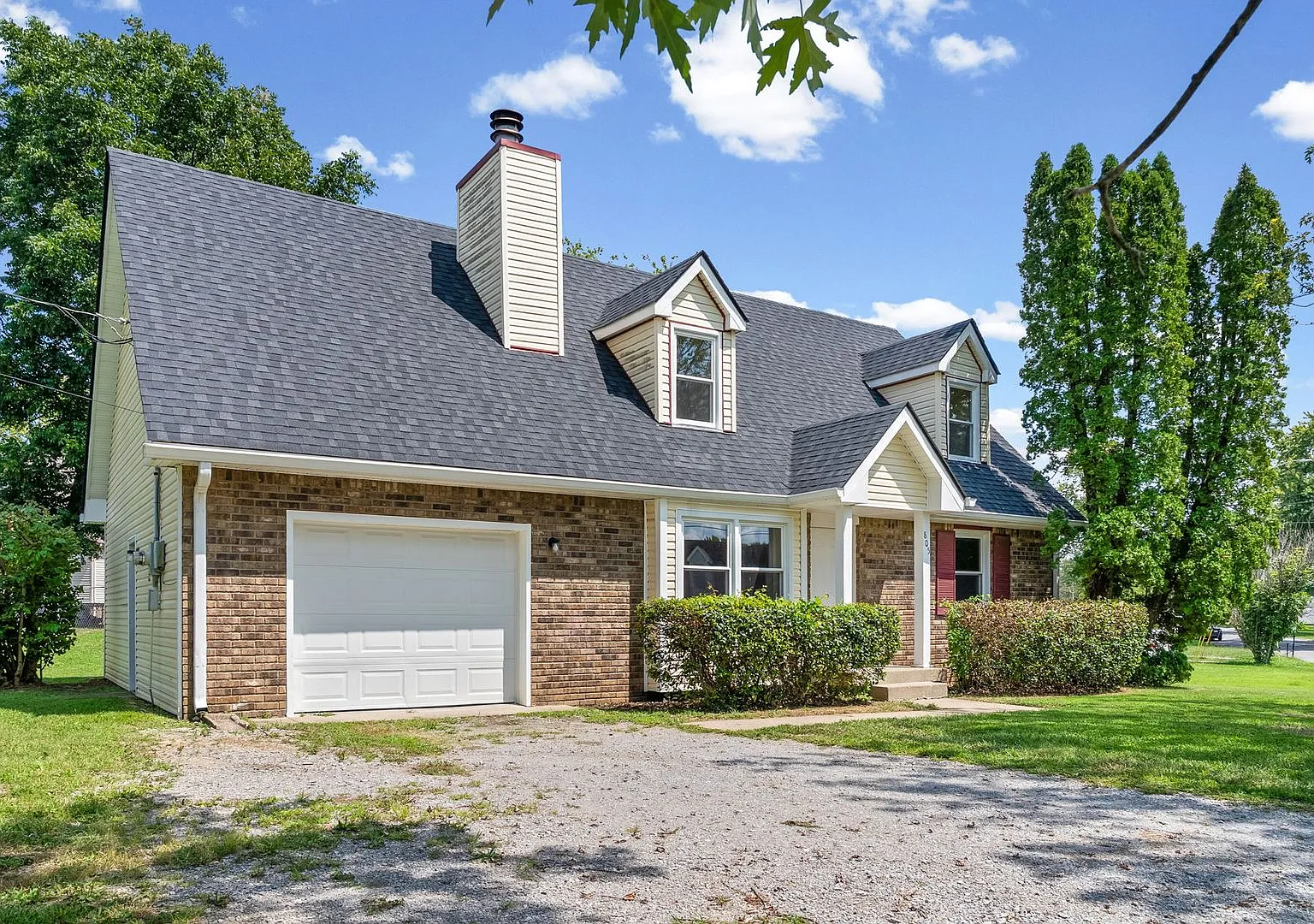 805 Benwood Dr * — Photo 1