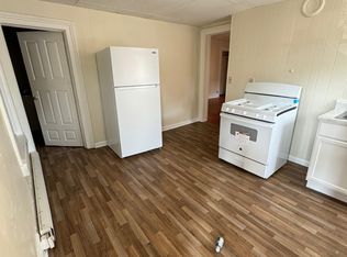 316 4th St APT 1, Troy, NY 12180
