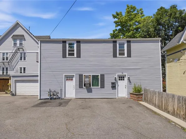 41 Grove St, Woonsocket, RI 02895