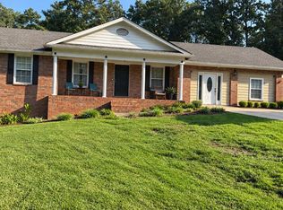 6460 Skyline Dr, Douglasville, GA 30135