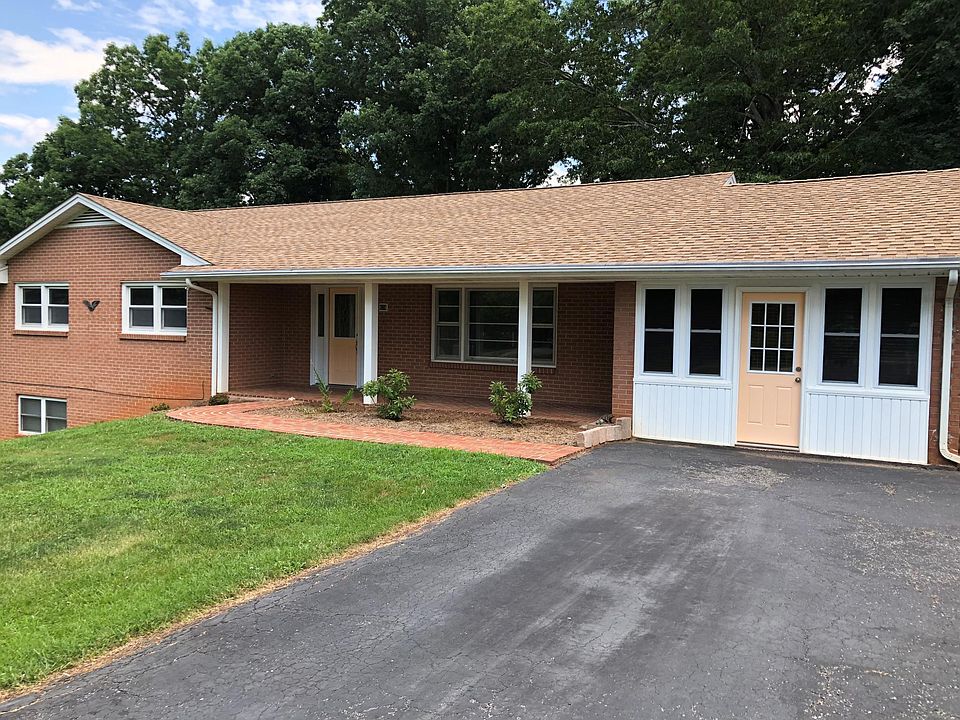 1st image of 624 Woodhaven Dr