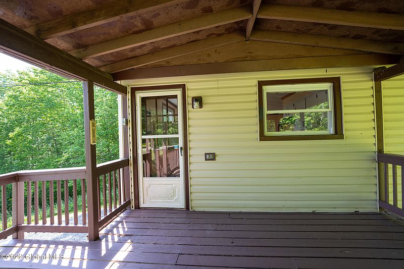 3rd image of 230 Beards Hollow Road