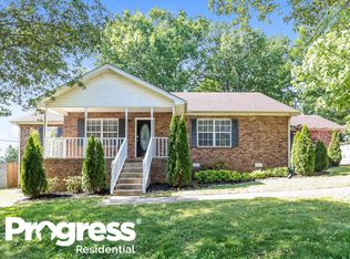 101 Cedar Bend Ct, La Vergne, TN 37086