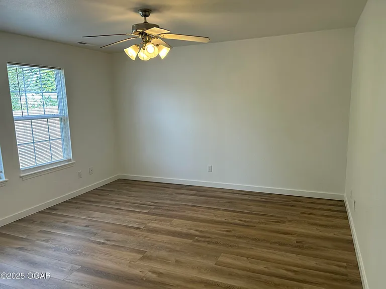 612 N Devon St — Photo 5