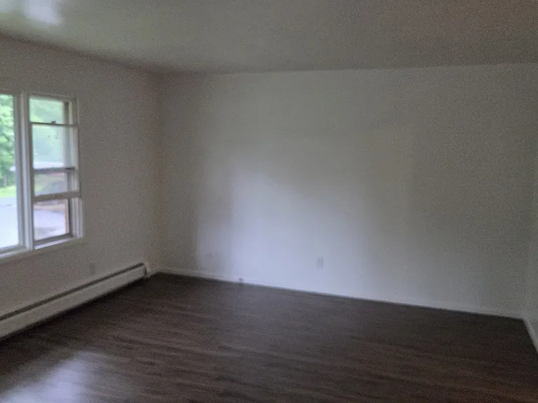 41 Hutchinson St #3 — Photo 10