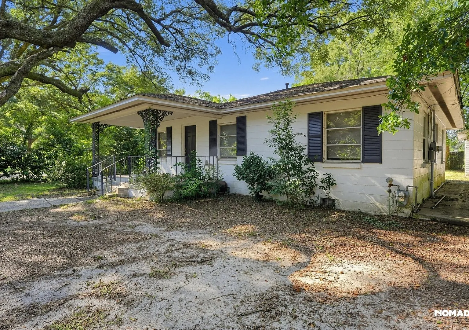 Charming 3BR House in Pensacola — Photo 3