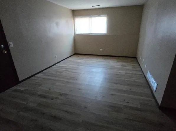 OTE7106, 7106 Hillandale Rd APT 4, Davenport, IA 52806