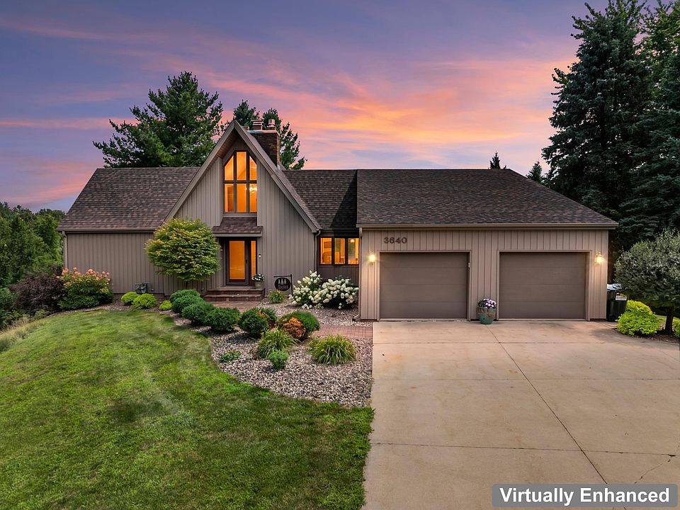 1st image of 3640 Lakeview Ct NE