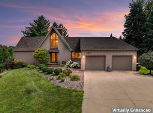 3640 Lakeview Ct NE, Rochester, MN 55906