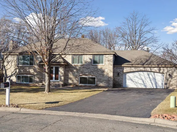 204 Stevens Ct, Burnsville, MN 55306