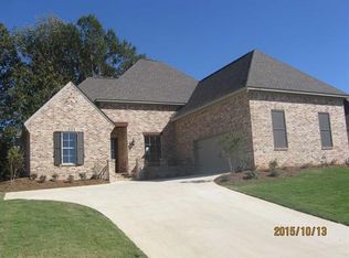 110 Camden Point, Madison, MS 39110