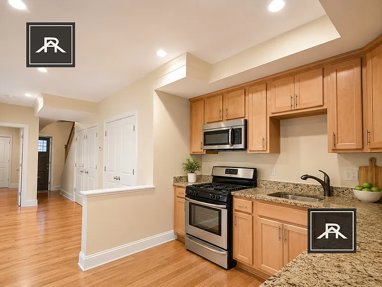 25 Lothrop St #2 — Photo 3