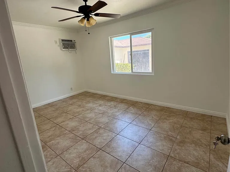 1309 S Alta Vista Ave — Photo 5