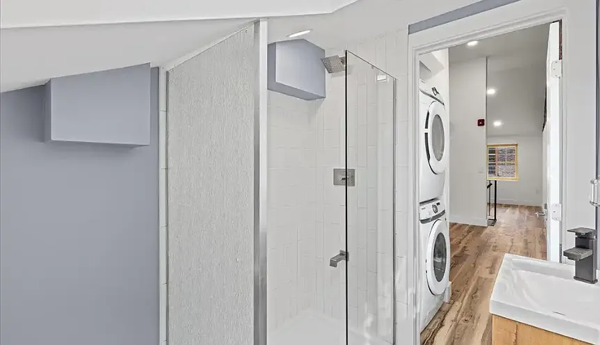 Studio, $1,399 — Photo 3